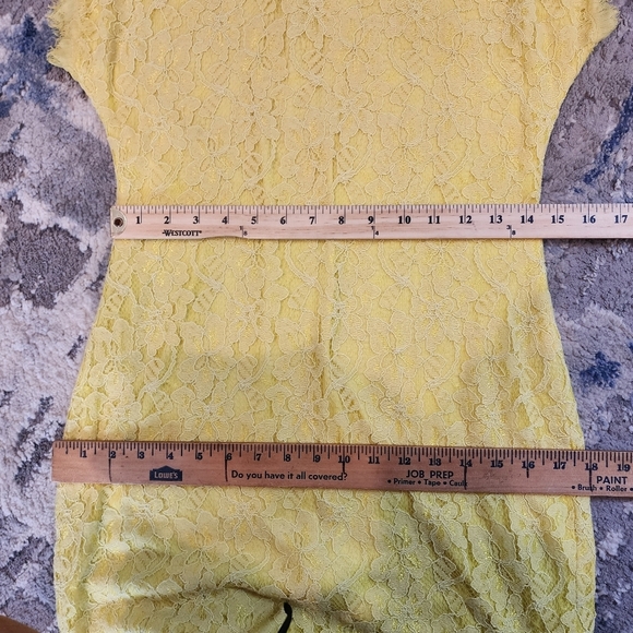 NWT Diane Von Furstenberg yellow lace Wanda Mini dress.  Size 8 - Picture 6 of 16